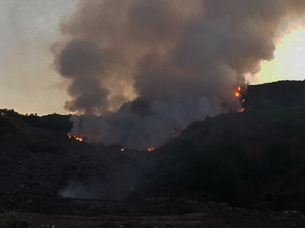Грибовичі у вогні. Військовий медик рекомендує вивезти дітей зі Львова