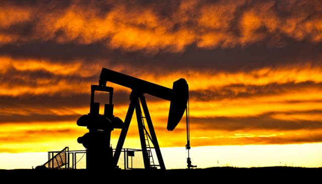 Мировые цены на нефть упали ниже $50 за баррель