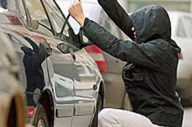 У гендиректора СТБ угнали внедорожник