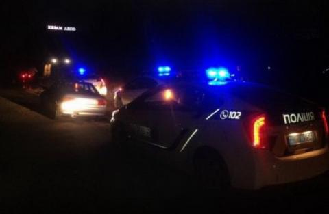 У Вінниці п’янючий водій плювався на поліцейських. Чоловік представився військовим