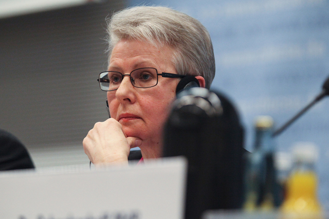 Лилия Шевцова: Мы опять хотим дружить