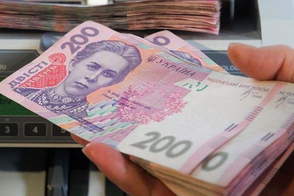 Кто заработает на повышении минималки?