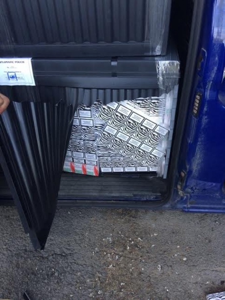 На границе с Румынией пограничники остановили "дипломатическую" контрабанду