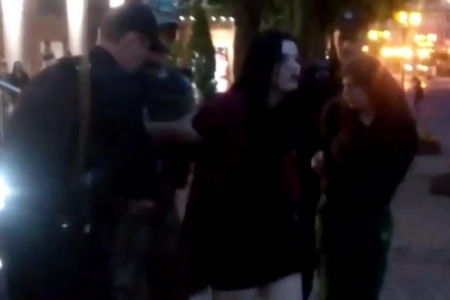 Патрульні арештували п’яну "мажорку", яка влаштувала дебош в центрі Вінниці