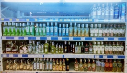 Водка «ДНР» под украинским брендом: кто очистит прилавки торговых сетей. Расследование