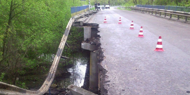 На Полтавщине мост через Сулу может стать причинной экологического бедствия (ВИДЕО)