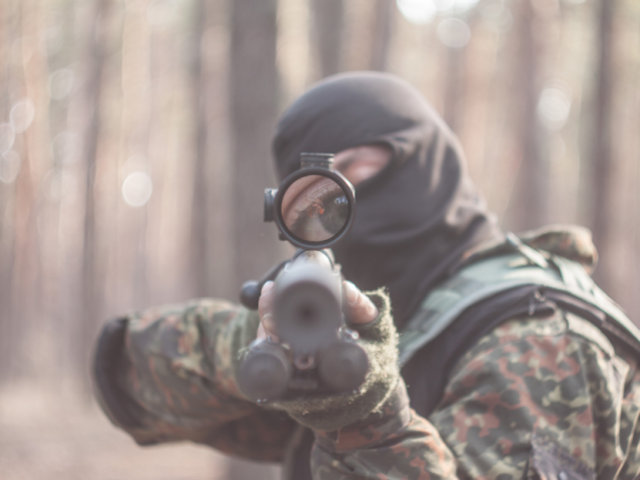 Наши воины рассказали о ликвидации террориста «ДНР» из Чечни. ВИДЕО