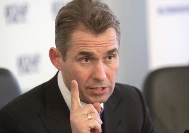 Более 80 тысяч человек выступили за отставку уполномоченного по правам ребенка в РФ