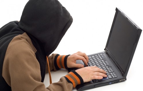 Почему мы так легко попадаем в руки мошенников, и как этого избежать