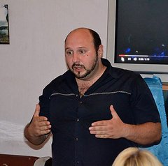 На Николаевщине волонтера, приближенного к экс-руководству ОГА, обвинили в воровстве денег