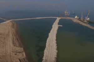 Чуть не построили: в сети показали, как оккупанты сделали Керченский мост "золотым"