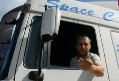 Столичні активісти не пустили львівське сміття: відходи поїхали назад до Львова