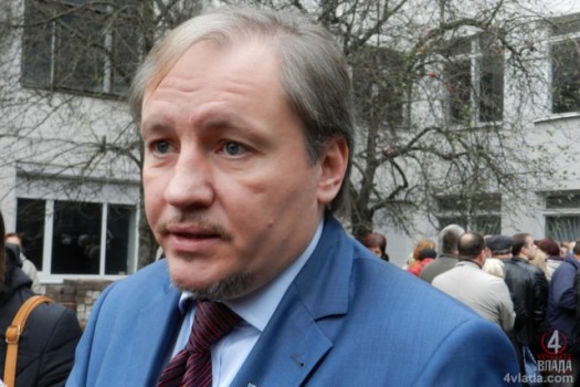 Профсоюзный лидер, задержанный за шпионаж, продолжает организовывать митинги под госведомствами, даже находясь в заключении