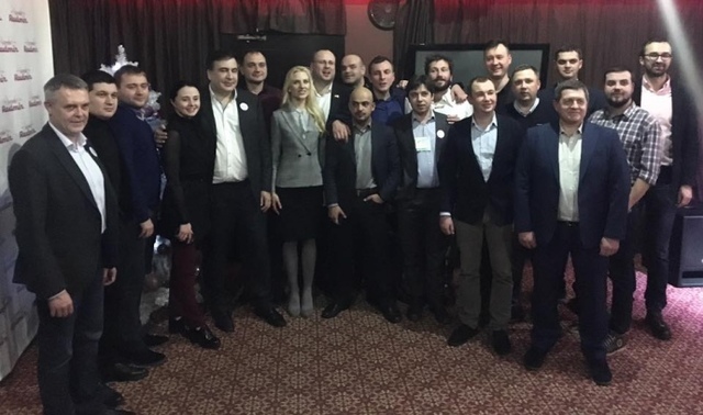 Труднощі амбіцій. Чому молоді політики не можуть домовитися про єдину партію