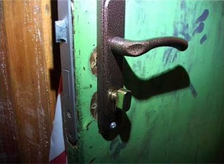 Торговца мебелью застрелили в спину на пороге собственной квартиры