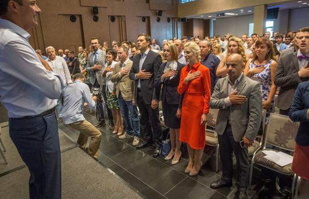 Новые подробности партии с Лещенко и Найемом: что общего между «ДемАльянсом» и «БПП»