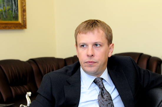 Хомутынник, Банковая и Коломойский делят "Видроження"