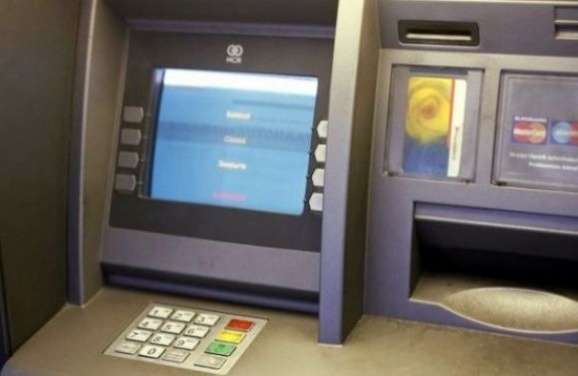 У Львові викрали з крамниці банківський термінал