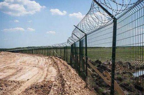 Граница Украины с Россией: яма-«стена», стоимостью 4 миллиарда