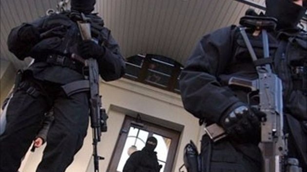 На Львівщині – масові обшуки у лісових посадовців: вилучено печатки і документи на особняки