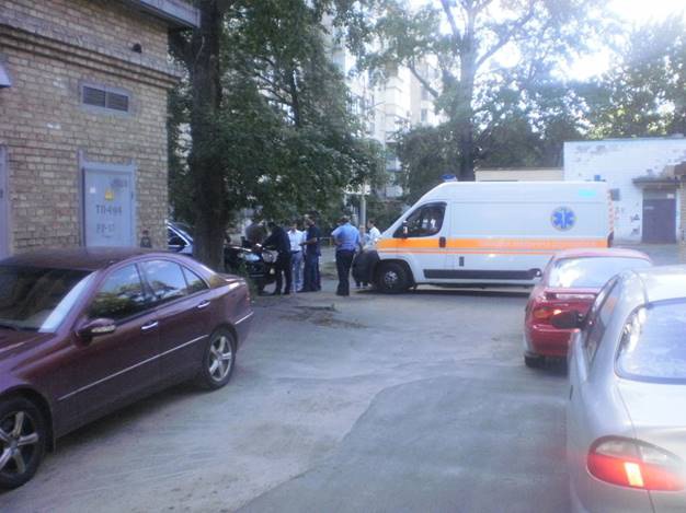 В столице у мужчины отобрали сумку со 110 тыс. долларов