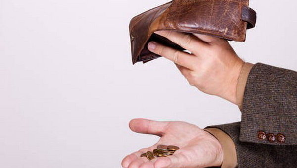 Коллекторы подкрались незаметно. Как украинцев закопают в долговой яме