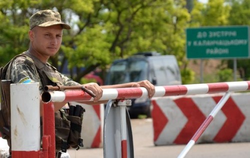 Службовий собака прикордонників виявив набої в автівці, що прямувала з Криму