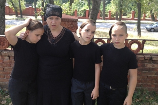 Вдова комбата Гуменюка продала авто, чтобы купить снайперские винтовки для бойцов