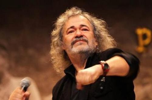 Украинский певец знает, как вернуть оккупированные территории: Ждать, пока Россия застонет