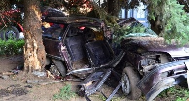 Смертельное ДТП в Днепродзержинске: водитель погиб, двое в тяжелом состоянии