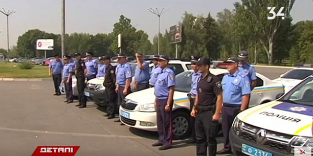 В полицейские экипажи Днепра вернулись бывшие сотрудники ГАИ