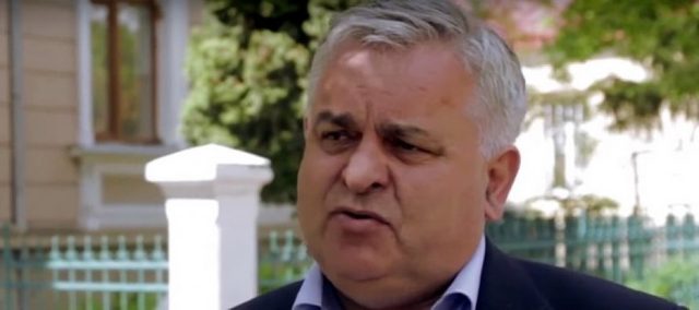 Відомі львів’яни підтримують спійманого на отриманні хабара хірурга Василя Савчина