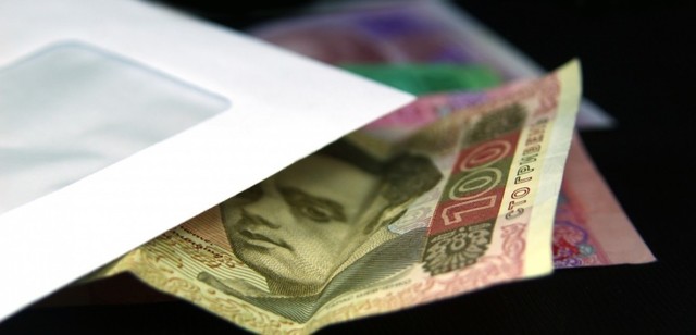 Кабмин готовит «радикальное» повышение зарплат