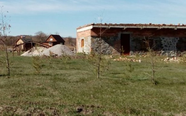 Родина Жанни Усенко-Чорної перекрила селянам прохід до Росі