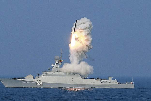 Оккупанты завезли в Крым мощный ракетный комплекс, - разведка