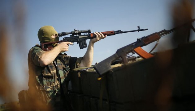 Боевики строят свои укрепления вдоль Бахмутской трассы