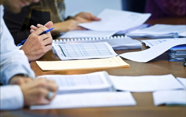 6 первых чиновников, подавших электронную декларацию