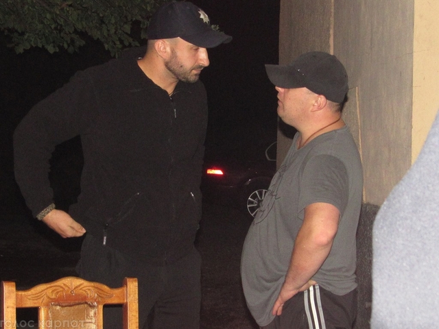 Журналісти показали світлини із затримання в Мукачеві нетверезого судді