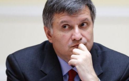 НАБУ перевірить телефон Авакова