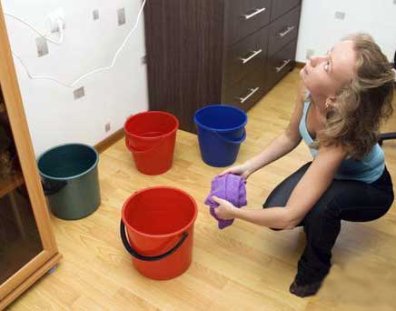 Як відшкодувати збиток, якщо сусіди затопили квартиру, - покрокова інструкція