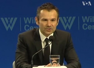 Вакарчук поставив питання руба: Пане Президенте, де зміни в країні?