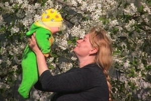 Убийство 8-месячной девочки в Павлограде: в сети начали сбор средств для матери