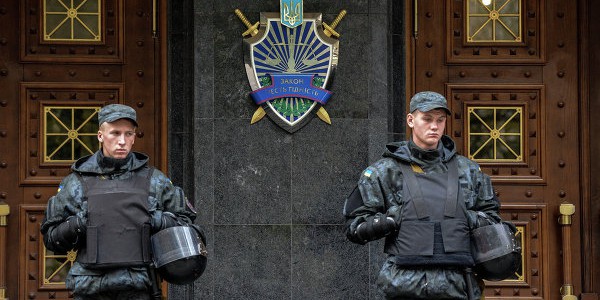 Недолюстровані прокурори на службі у шахраїв (Частина 3)