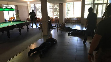 Появилось видео задержания криминальных авторитетов в Святогорске