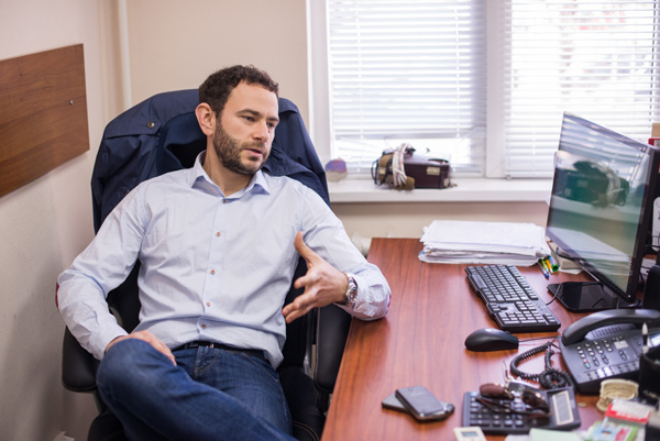 Олександру Дубінському погрожують фізичною розправою