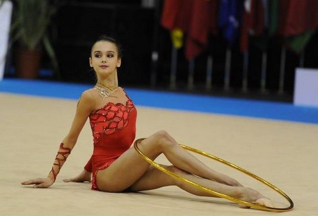 Путин предоставил российское гражданство украинской гимнастке Романовой