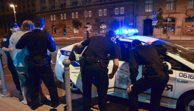 В Киеве волонтеры устроили облаву на пьяных водителей