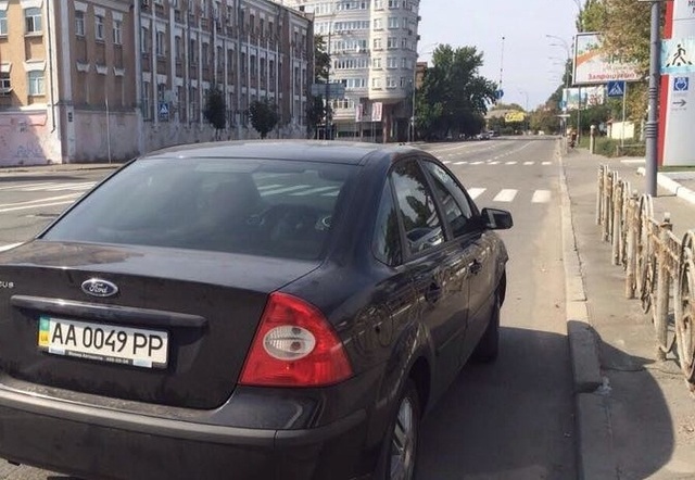 Машину осмотреть не дали: в Киеве остановили прокурора "под наркотой"