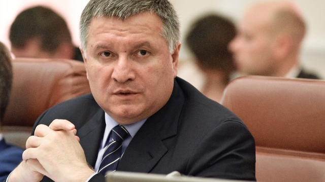 Авакова попросили на выход