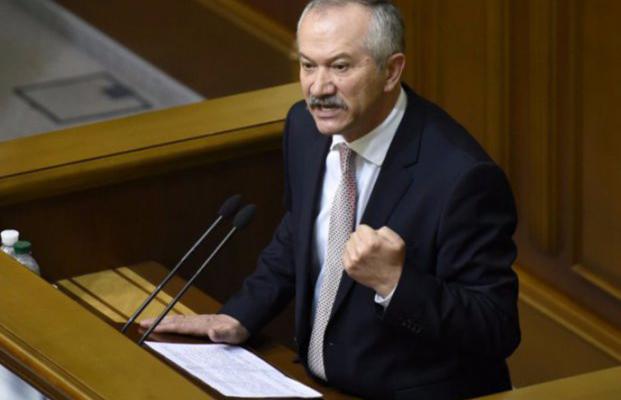 Честность купить невозможно, - Виктор Пинзеник о зарплатах чиновников